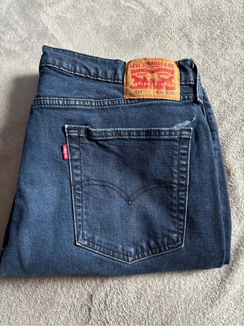 Levi's 514 Jeans Mens 36X30 Blue Dark Wash Denim Straight Leg Regular Fit Casual